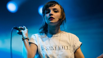 ¡Chvrches está de regreso con un cover a ‘Time After Time’ de Cindy Lauper!