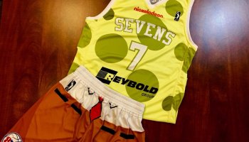 Porque nadie lo pidió, equipo de la G-League sacó uniforme de Bob Esponja