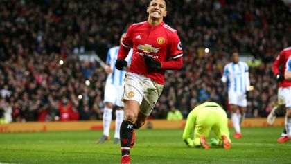 primer gol en prremier league de Alexis Sánchez en Old Trafford con el Manchester United