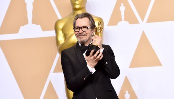 'La Academia reconoció no sólo a uno, sino dos abusadores', ex esposa de Gary Oldman