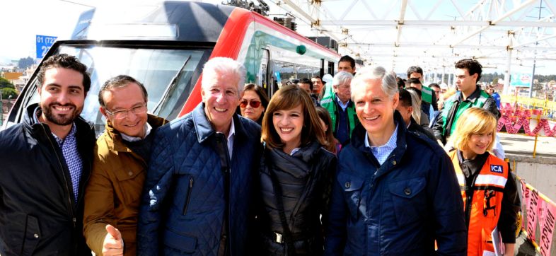 Ruiz Esparza realiza Recorrido por obras del Tren Interurbano México-Toluca