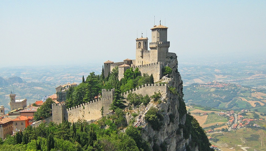 castillo San Marino