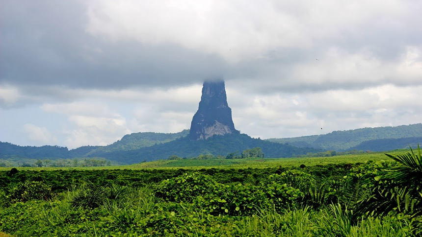 Santo Tomé y Príncipe cerro 