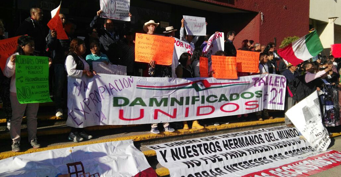 protesta damnificados secretaría de finanzas