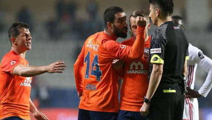 Arda Turan suspendido