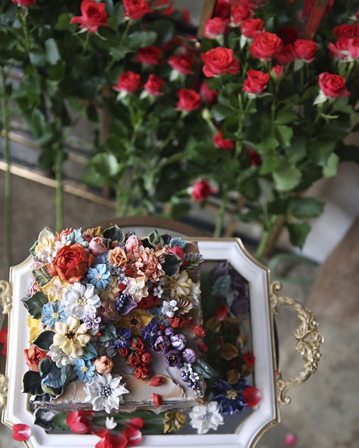 Estos pasteles de flores se ven tan reales que no vas a querer comerlos