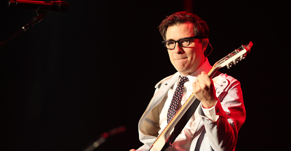 ¿Qué pasó ahí? Weezer olvida el #WeezerAfrica y coverea ‘Rosanna’ de Toto