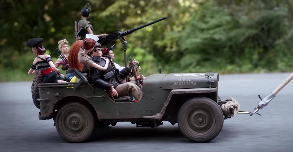 Steve Carell y Eiza González en el primer tráiler de ‘Welcome to Marwen’