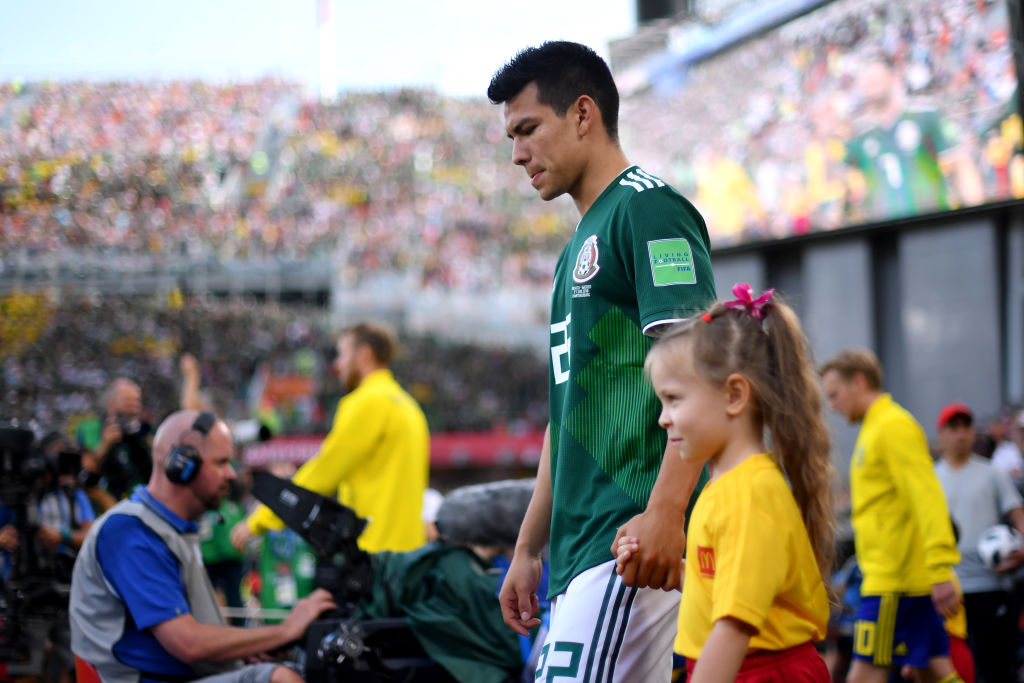 Manchester United prepara una oferta millonaria de 40m de euros por el Chucky Lozano