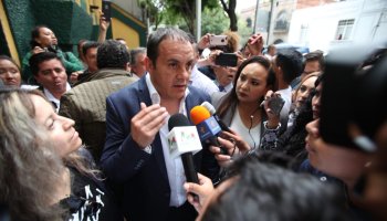 Cuauhtémoc Blanco en reunión con AMLO