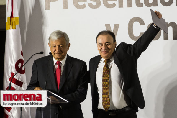 ¿Ya son amiguitos? Así la segunda reunión entre AMLO y EPN