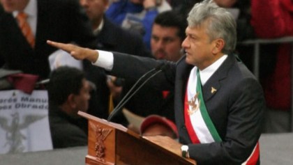 AMLO en el Zöcalo en 2006