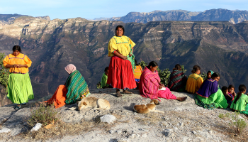 ¿Los indígenas son pobres debido a su cultura? Mexicanos piensan que sí