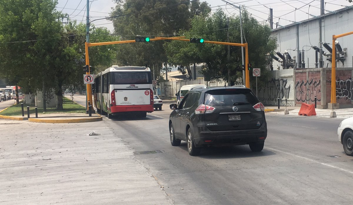 Elevarán multas por invadir carril del Mexibús