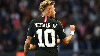 Neymar empató récord goleador de Kaká en Champions League