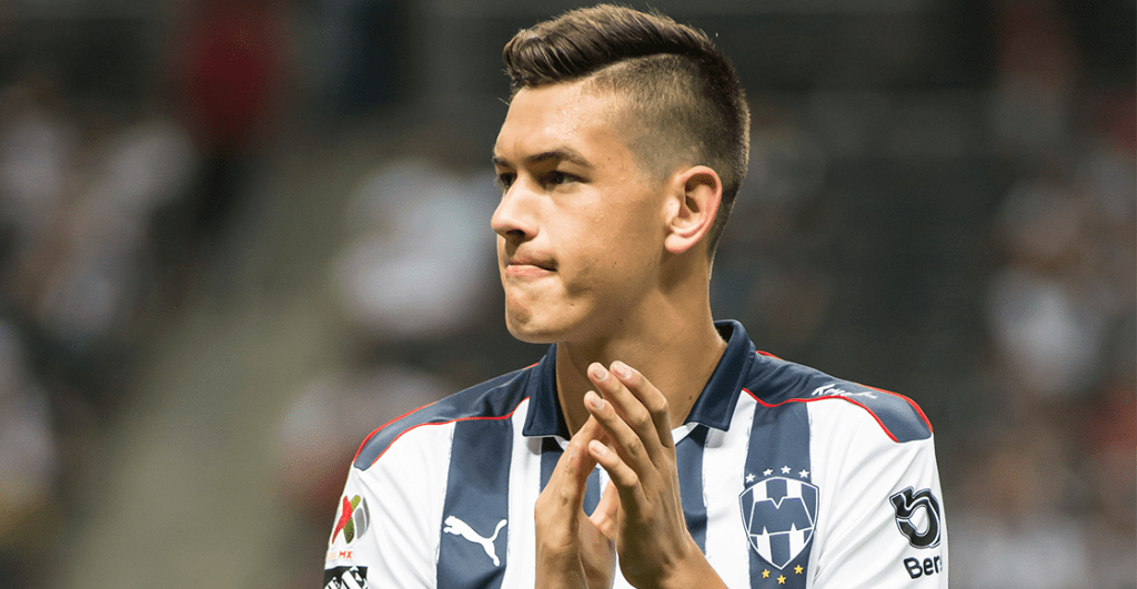 "Necesito jugar": César Montes pidió a Rayados valorar oferta de Chivas