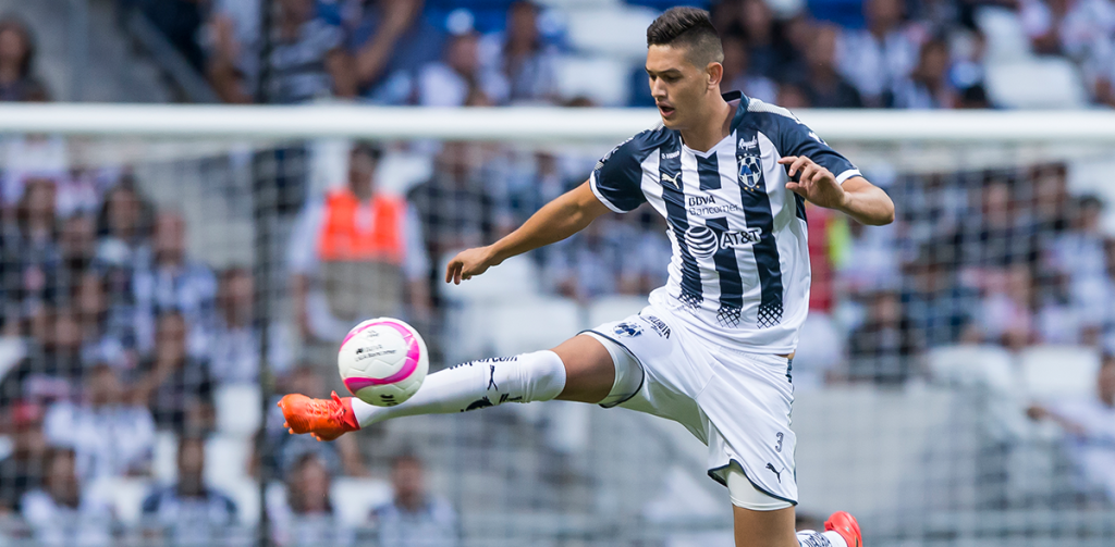 "Necesito jugar": César Montes pidió a Rayados valorar oferta de Chivas