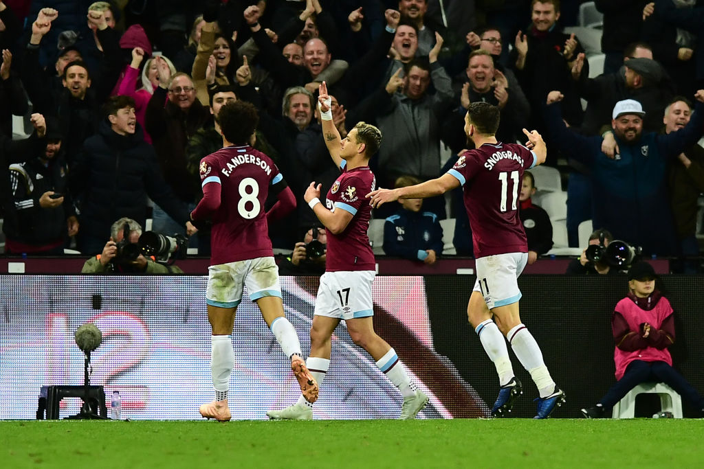 ¡La tuuuurca! 'Chicharito' podría irse al Besiktas en el mercado de invierno