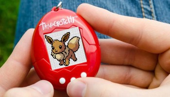 confirman-tamagotchi-pokemon-eevee