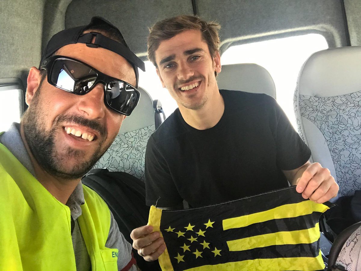 Antoine Griezmann llegó a su amado Uruguay… ¡y la gente lo recibió como héroe!