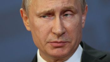 Encuentran identificación de la Stasi de Vladimir Putin