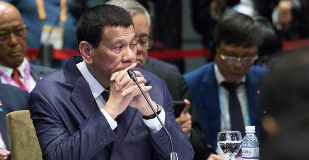 Presidente de Filipinas, Rodrigo Duterte, pide matar a los obispos católicos por "inútiles"