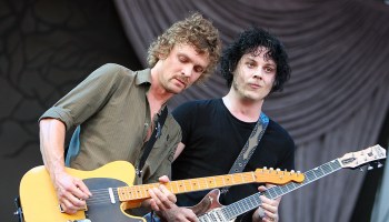 The Raconteurs regresa con dos nuevas canciones después de 10 años