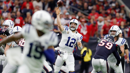 Siguiente objetivo, Kansas City; Colts superan a Texans y avanzan a ronda divisional