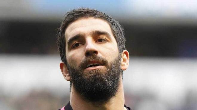 ¡Arda Turan podría ir a a cárcel de 3 a 12 años por acoso sexual y agresión!