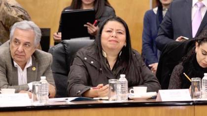 'La cuarta transformación es mi único vicio', dice diputada tras ser acusada de beber en el Congreso de Sinaloa