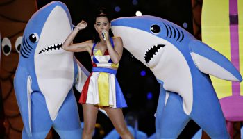 Super Bowl: Critican show de medio tiempo por evidente playback