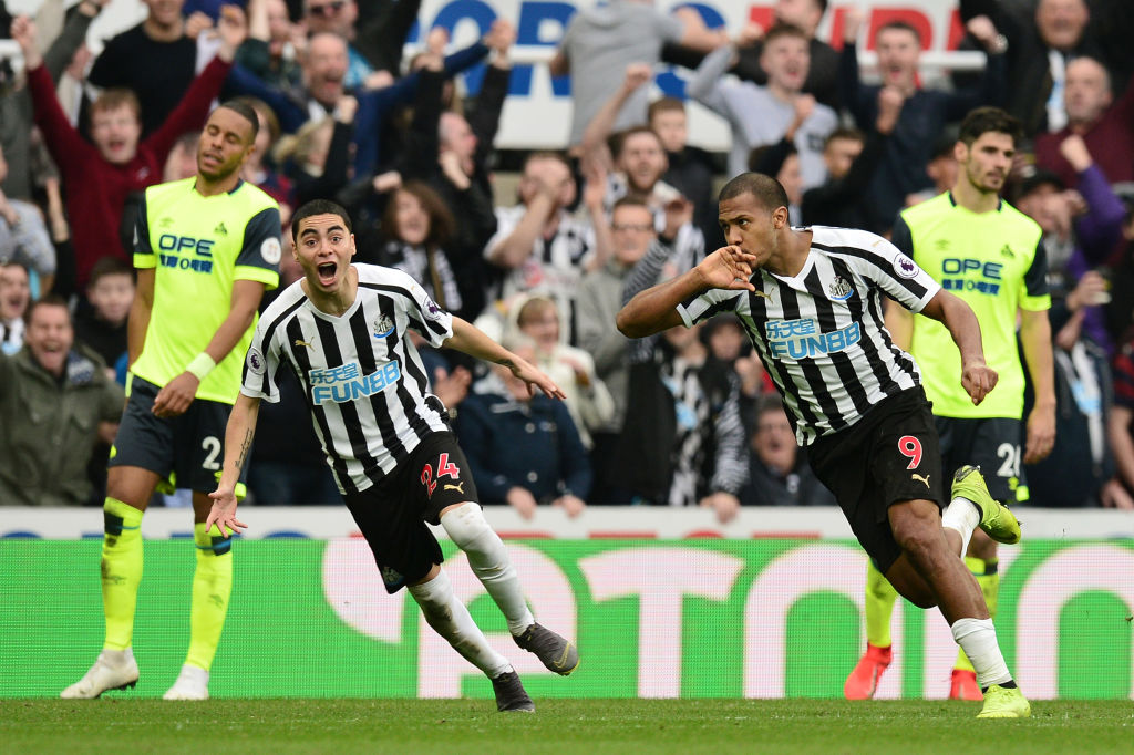 Huddersfield perdió ante Newcastle y es cuestión de tiempo para que descienda