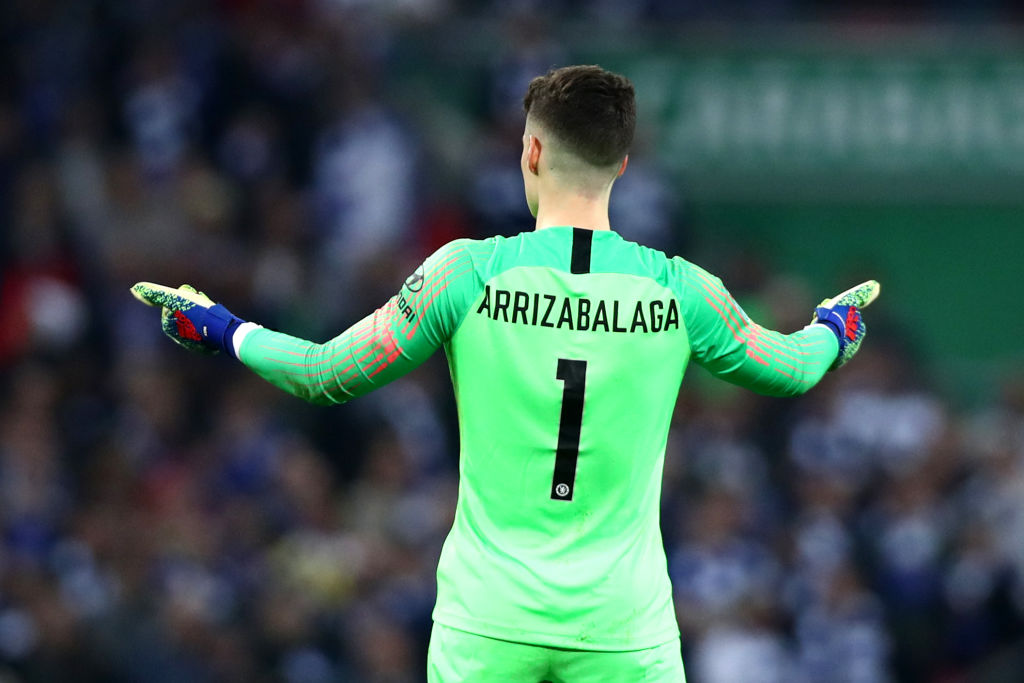 ¡Tómala! Sarri sigue meditando si Kepa merece 'comer banca' o no