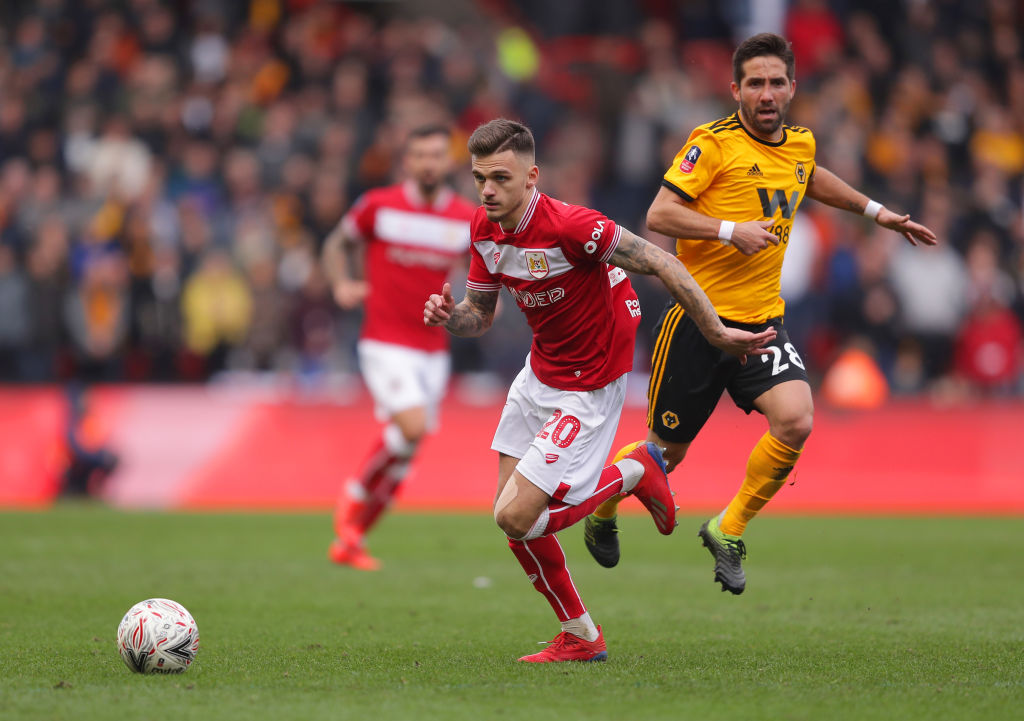 Wolverhampton eliminó al Bristol City en la FA Cup y sueña con su primer campeonato