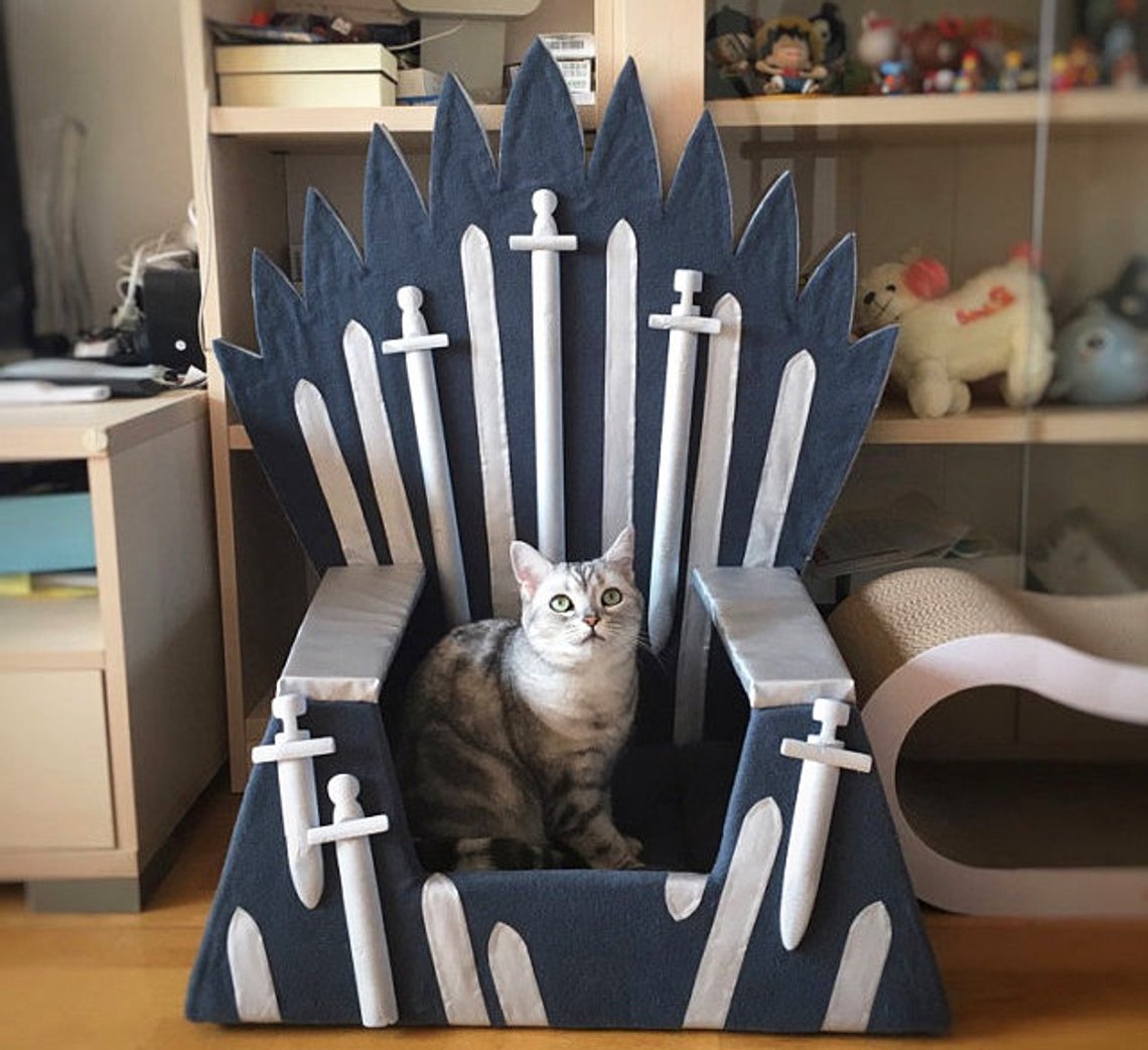 Para tu perrhijo: ¡Mira las camas de Game of Thrones para mascotas!