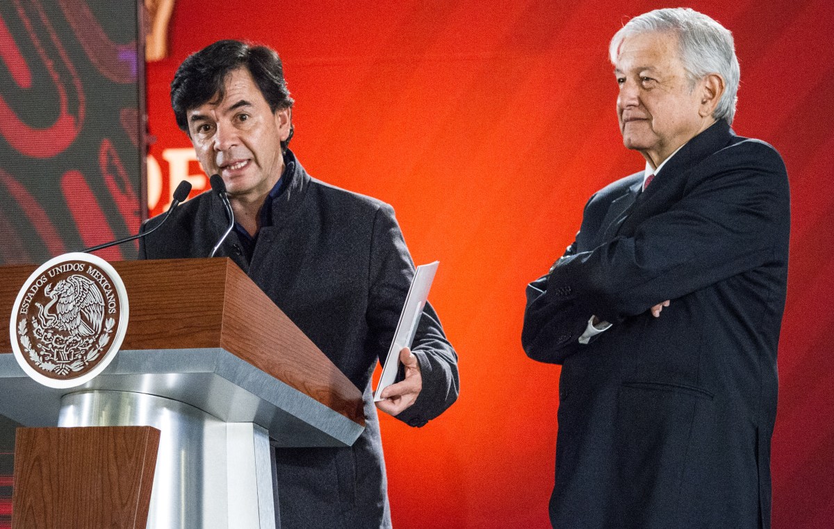 CIUDAD DE MÉXICO, 01FEBRERO2019.- Andrés Manuel López Obrador, Presidente de México, durante la rueda de prensa esta mañana. Lo acompñaron la Secretaria de Desarrollo Social, María Luisa Albores, el títular de la Defensa General Luis Cresencio Sandoval y Jesús Ramírez, de Comunicación Social.