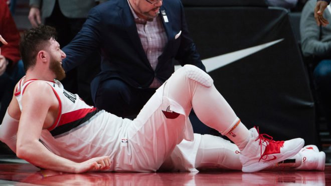 La escalofriante fractura de tibia y peroné de Jusuf Nurkic enfrentando a los Nets