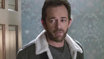 El emotivo tributo de Riverdale a Luke Perry en el primer episodio tras su muerte