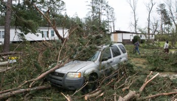 En imágenes: Tornado azota Alabama, en Estados Unidos, y deja al menos 23 muertos