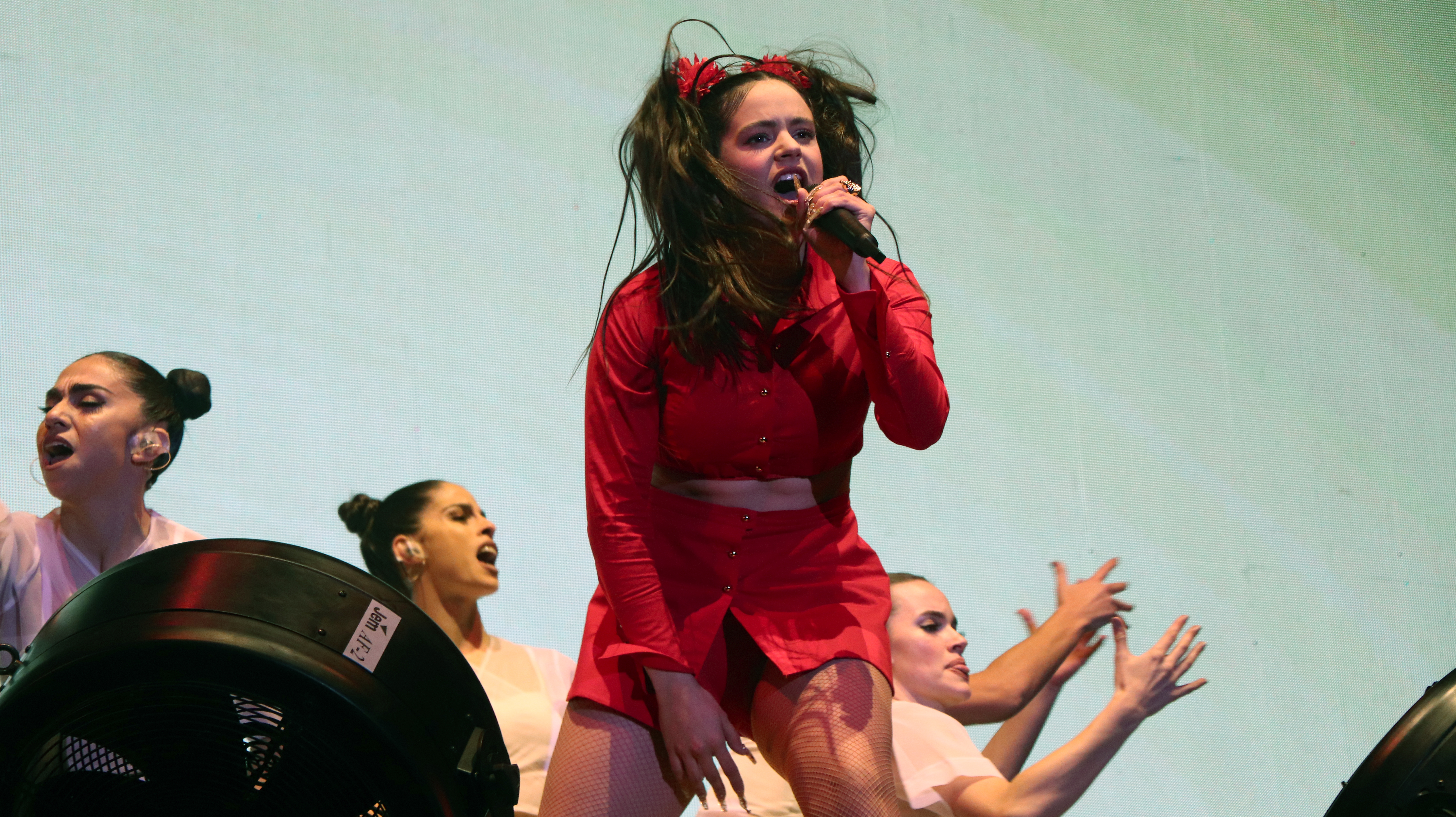 Una mujer de fuego: Rosalía enamoró a los mexicanos en Ceremonia 2019