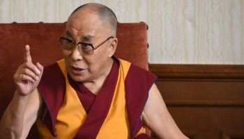 dalai-lama-hospital-india-pecho-salud