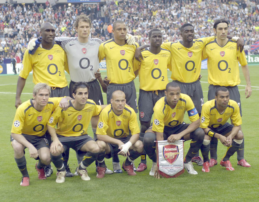 Como en los viejos tiempos: Se filtró el uniforme ‘retro’ que usaría el Arsenal en la Premier League