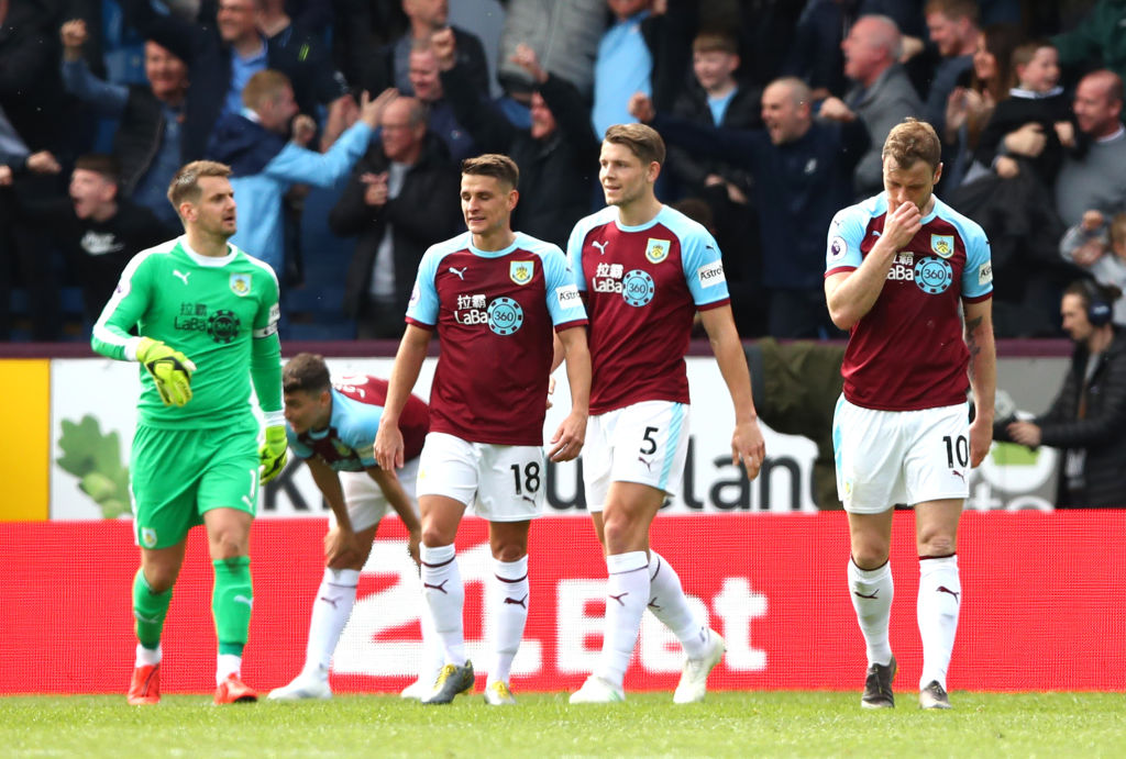 En imágenes: Los rostros del Manchester City sufriendo por ganarle al Burnley