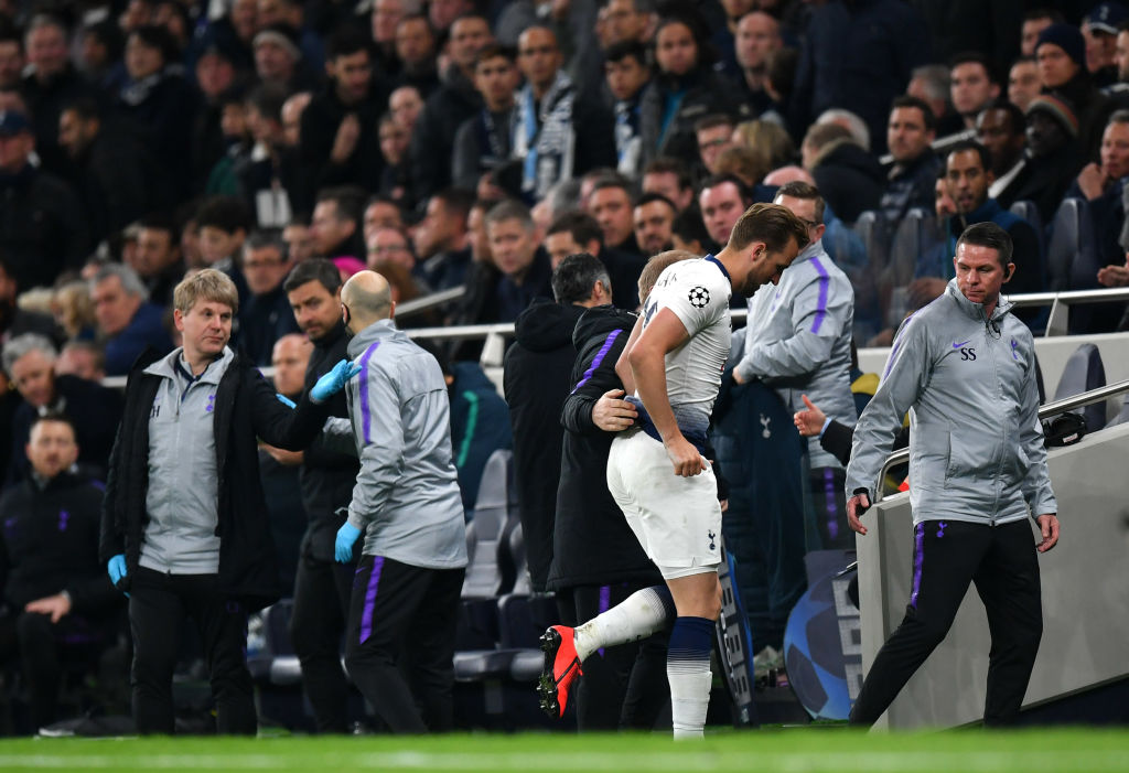 En imágenes: La dolorosa lesión de Harry Kane ante Manchester City