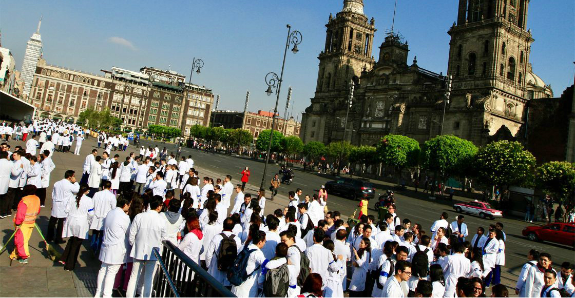 Secretaría de Salud pagará a médicos residentes el próximo 18 de abril