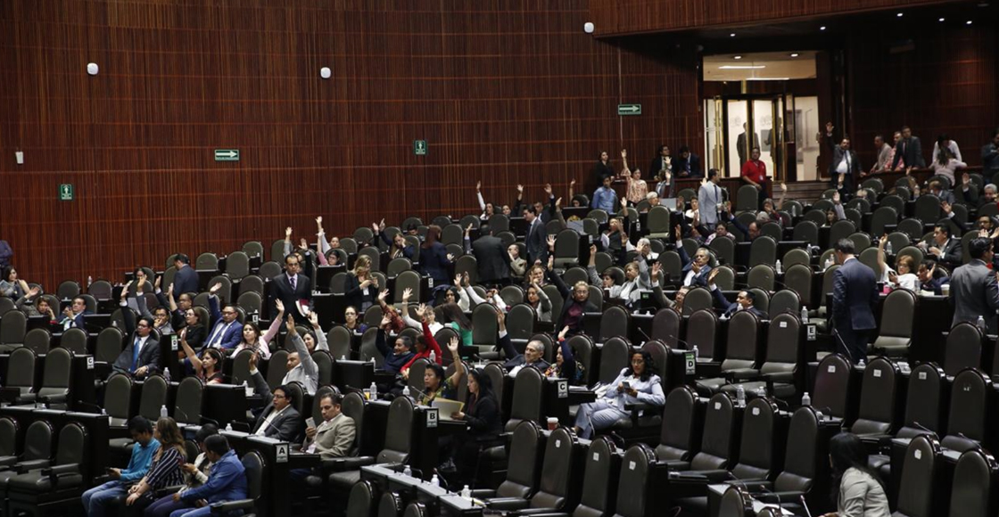 Senado aprueba dictamen de la reforma laboral; oposición critica que no contemple outsoursing