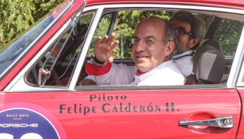 Calderon pide a AMLO que den autos blindados a personas amenazadas