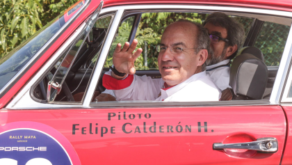 Calderon pide a AMLO que den autos blindados a personas amenazadas