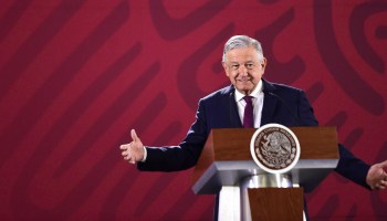 AMLO ofrece disculpas por vincular a Alfredo del Mazo González con el NAIM