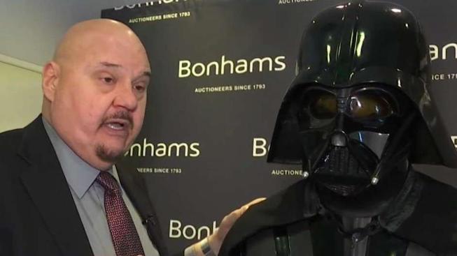 Hagan la vaquita que el traje original de Darth Vader se subastará